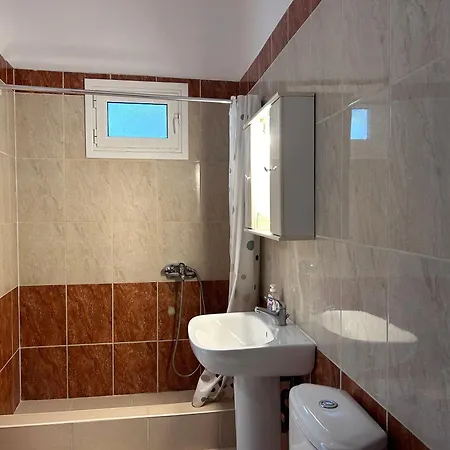 Apartman Family House Down Town 2 *